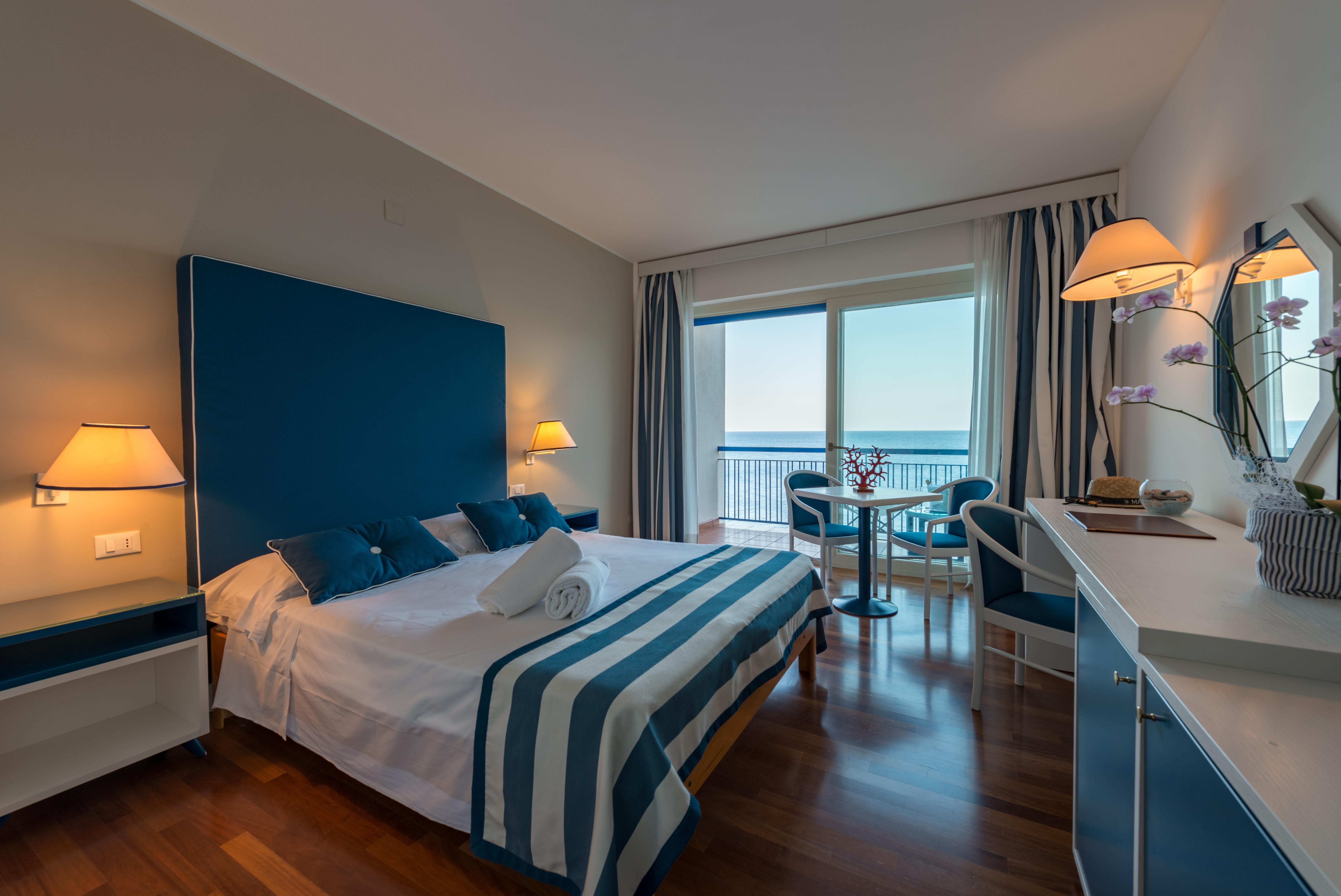 Splendid Hotel La Torre Mondello Esterno foto