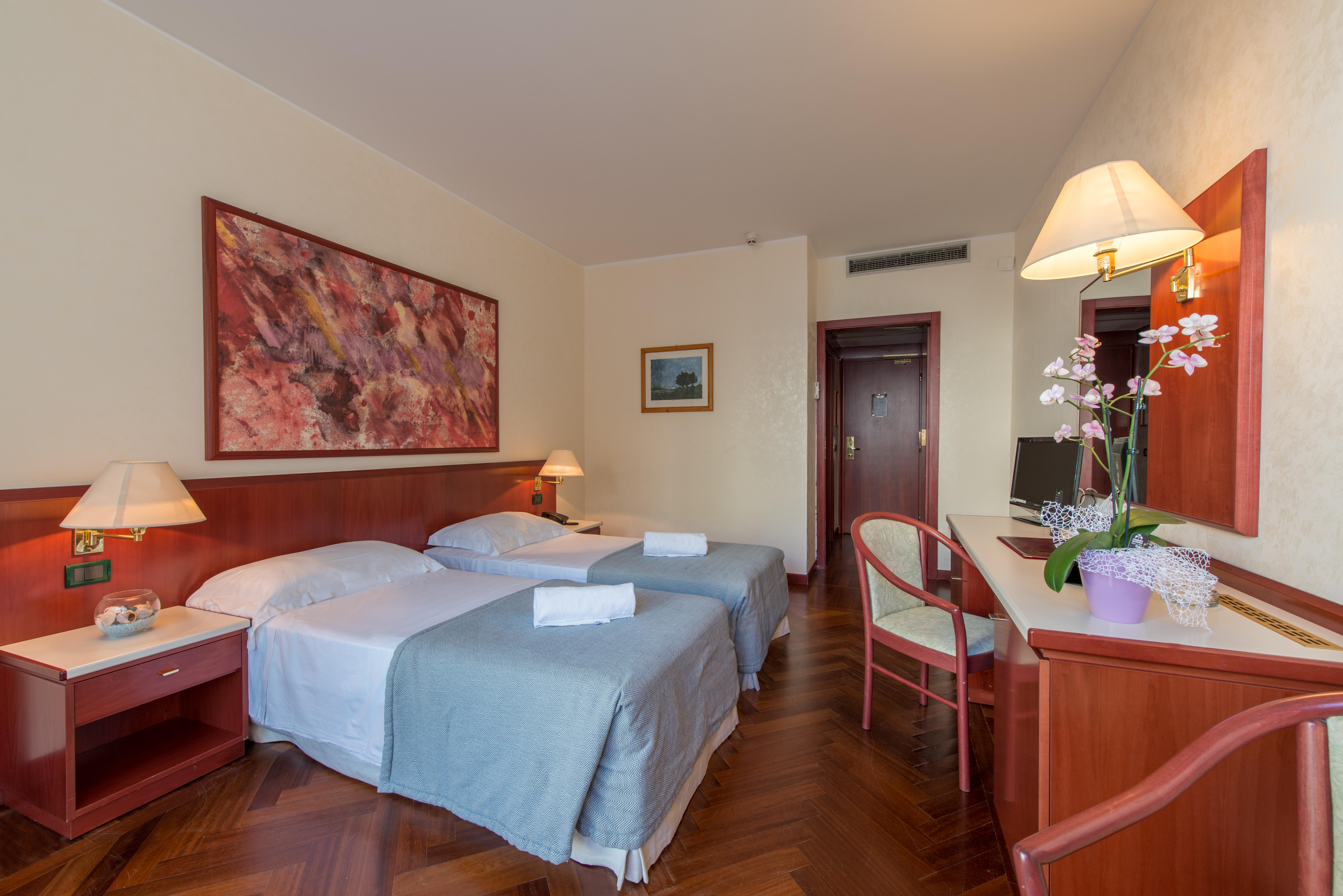 Splendid Hotel La Torre Mondello Esterno foto