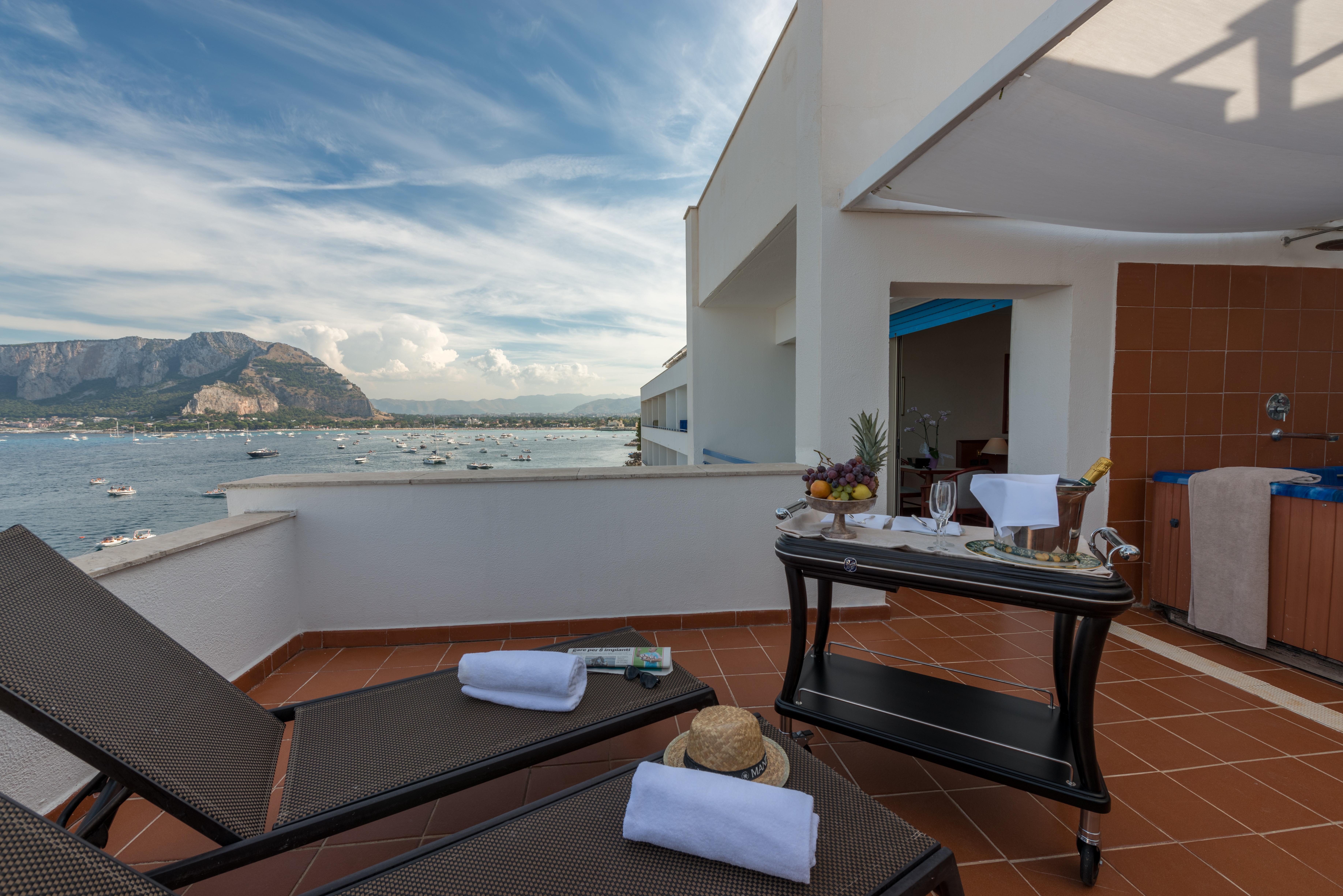 Splendid Hotel La Torre Mondello Esterno foto