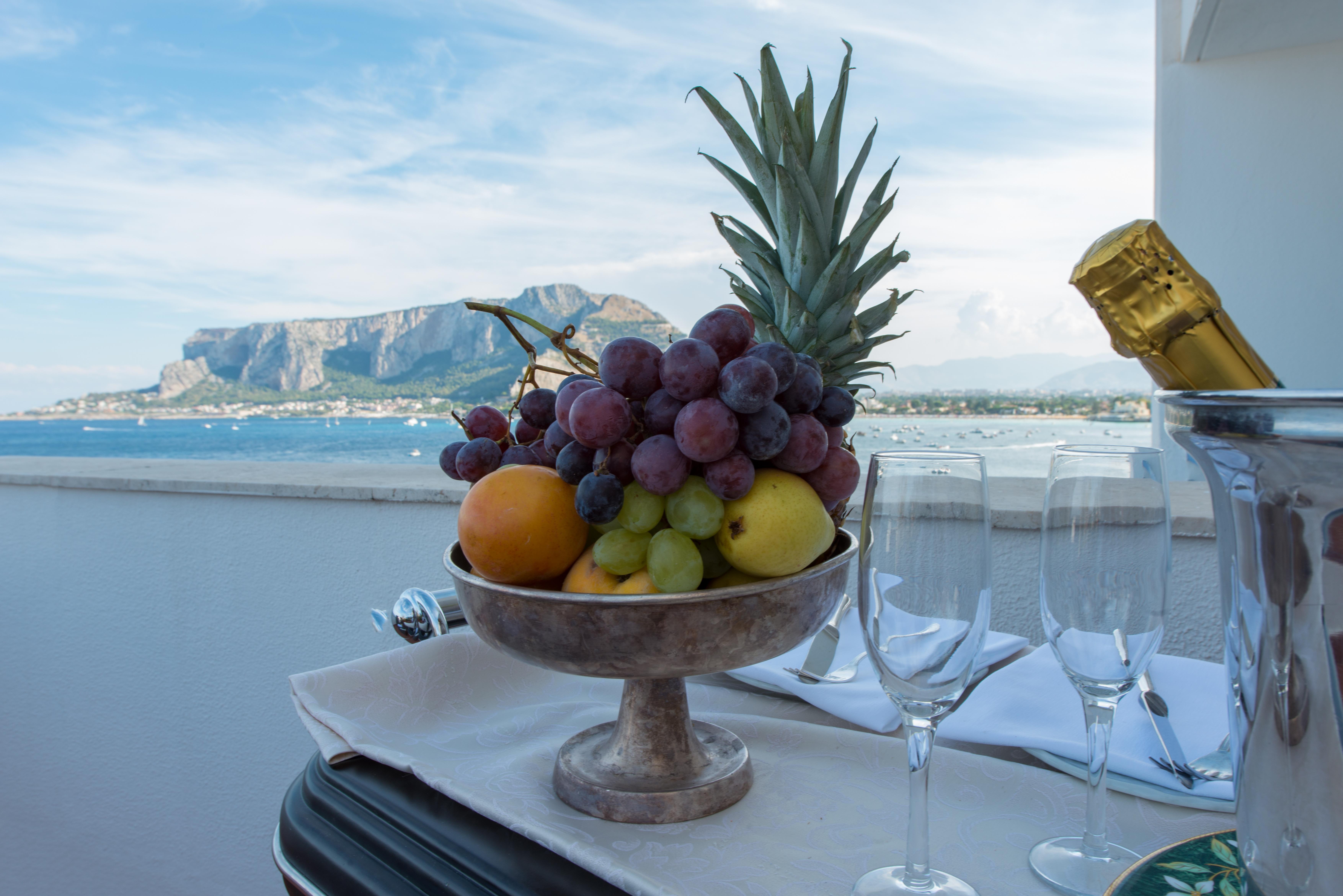Splendid Hotel La Torre Mondello Esterno foto