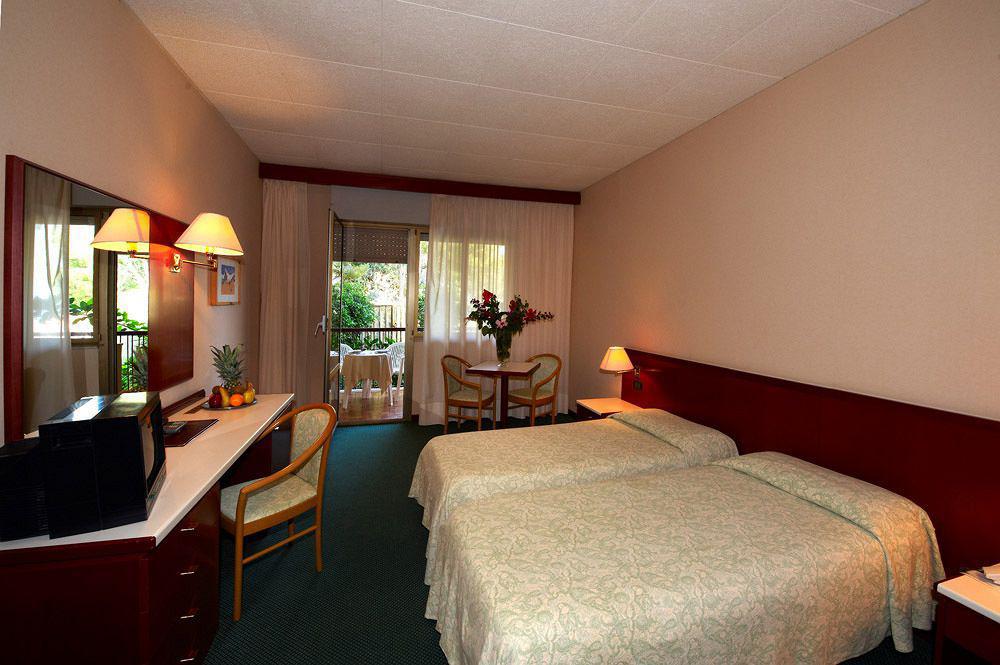 Splendid Hotel La Torre Mondello Esterno foto